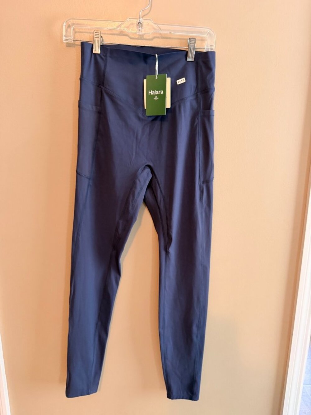 Halara sz M Everyday Workout High-Waisted Navy Leggings With Side Pockets - Wome - Picture 6 of 9